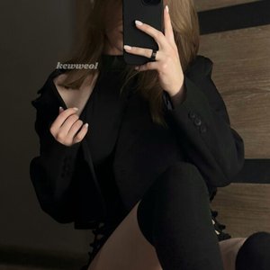 Kewweol Nude