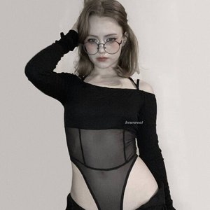 Kewweol Nude