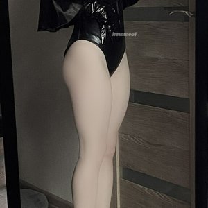 Kewweol Nude