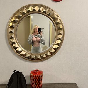 Msfiiire Nude