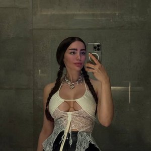 Toma Zhdanova Nude