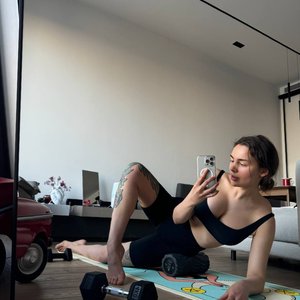 Toma Zhdanova Nude