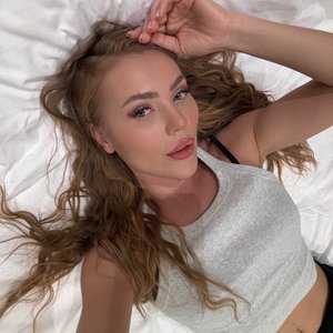 Karina Kross Nude