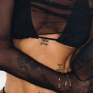 Ayza Dolmatova Nude