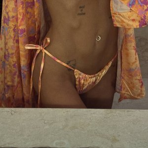 Ayza Dolmatova Nude