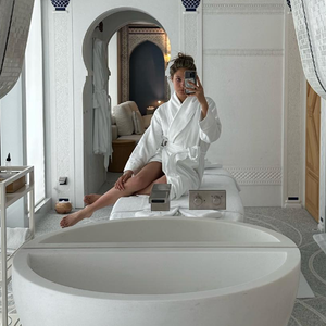 Eylin Gu Nude