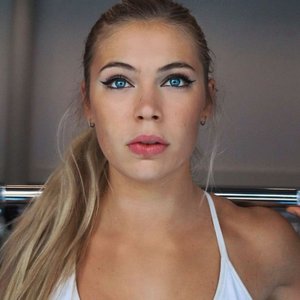 Yutta Lerdam Nude